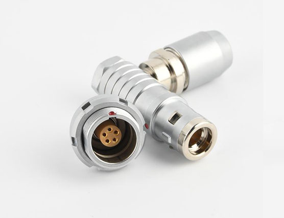 什么是推拉自鎖連接器？