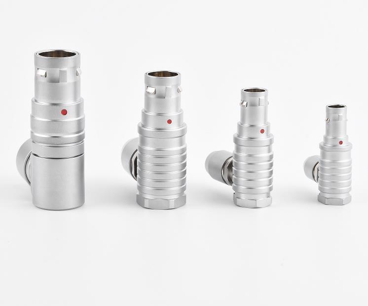 如何正確使用推拉自鎖連接器？