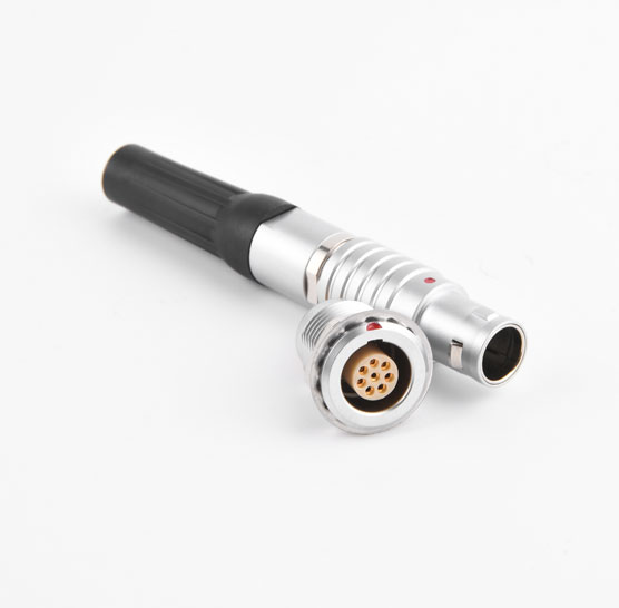 航空連接器的尾部附件要擰多緊？