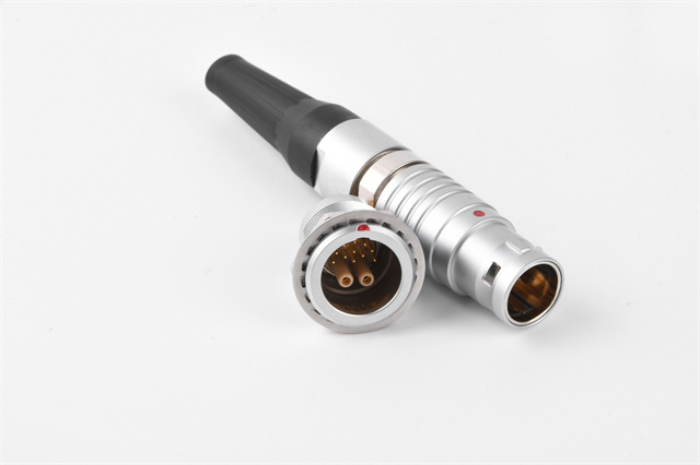 航空插頭的設(shè)計(jì)和制造過程有哪些關(guān)鍵環(huán)節(jié)？