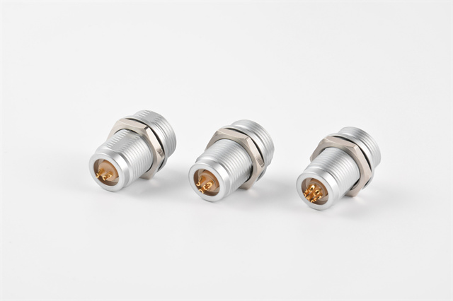 航空插頭的連接方式是否需要特殊工具？